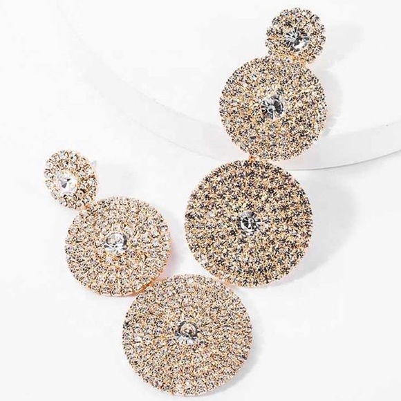 🌸 Gold Drop Dangle Earrings - Picture 2 of 3